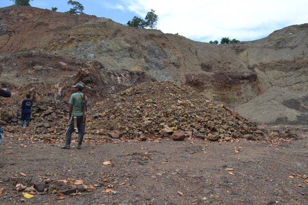 PT Ina Touna Mining di Kabupaten Tojo Unauna. Foto: Jatam Sulteng PT Ina Touna Mining di Kabupaten Tojo Unauna. Foto: Jatam Sulteng