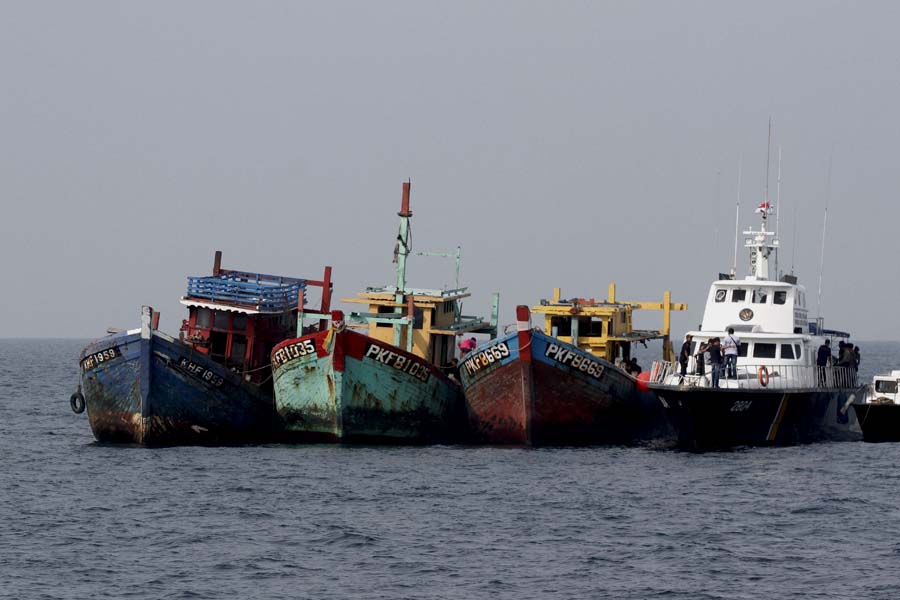Tiga kapal pencuri ikan asal Malaysia ini ditangkap saat mencuri ikan di perairan Indonesia. Foto: Junaidi Hanafiah