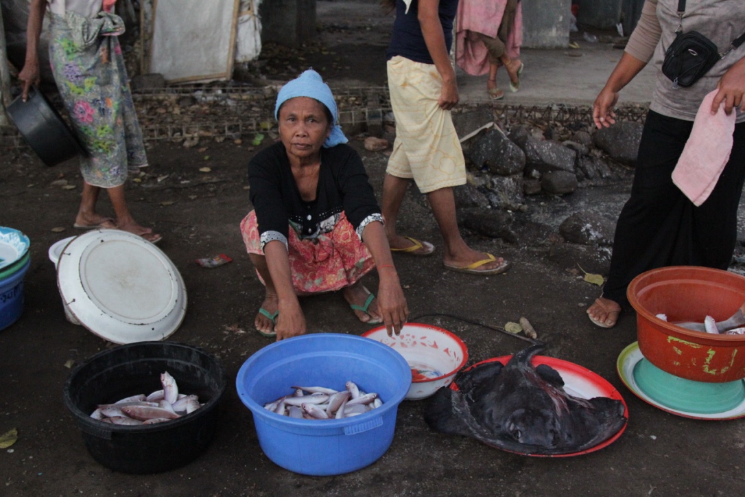 Nelayan merupakan mata pencaharian utama warga di Labuhan Haji, Kabupaten Lombok Timur NTB. Ribuan nelayan di Labuhan Haji terancam mata pencaharian karena rencana pengerukan pasir di perairan Lombok Timur untuk reklamasi Teluk Benoa Bali. Foto : Anton Muhajir