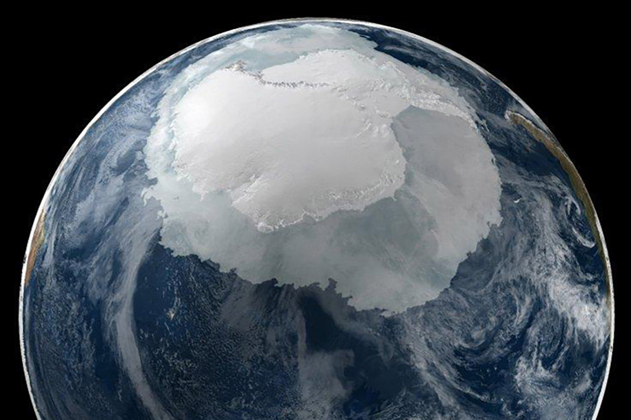 Penampakan menyeluruh Kutub Selatan. Sumber: NASA