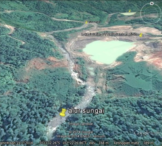 Satellite imagery shows the flow of a river in Bengkulu interrupted by an open-pit coal mine. Image: Google