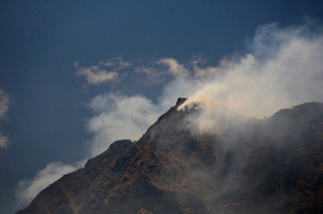 Puncak gunung Lompobattang dari Lembah Ramma. Foto: Eko Rusdianto