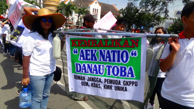 Pemerintah Indonesia diminta berani mengusut perusak Danau Toba. Foto: Ayat S Karokaro