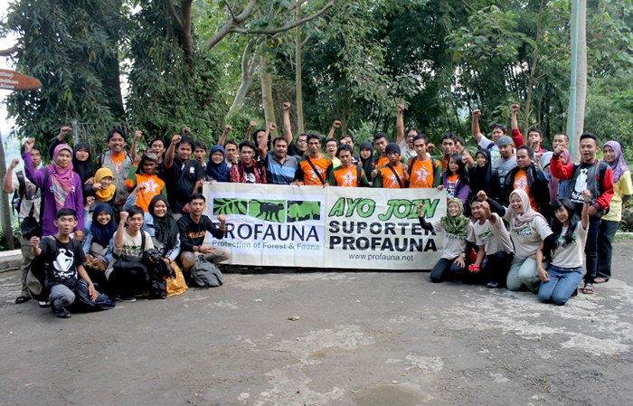 Para suporter ProFauna di Jawa Timur menghadiri peluncuran New Profauna Indonesia. Foto: Petrus Riski