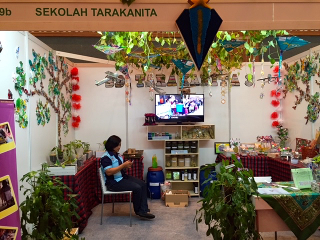 SD Tarakanita, yang mengajarkan anak-anak didik mereka peduli lingkungan dalam teori maupun praktik. Foto: Sapariah Saturi