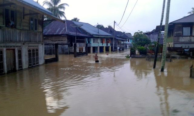 Banjir bandang di Jambi. Foto: BPBD Jambi