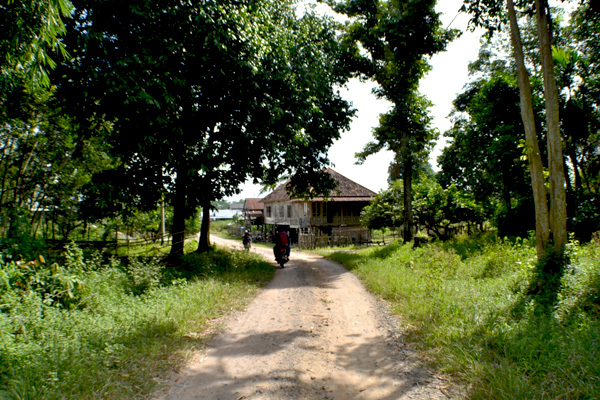 Pintu masuk Dusun Ulak Kedondong, Desa Ulak Kedondong, Kecamatan Cengal, OKI. Foto: Yudi Semai.