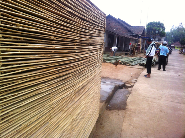 Tumpukan rigen yang siap dijual di desa Mergowati. Foto: Nuswantoro