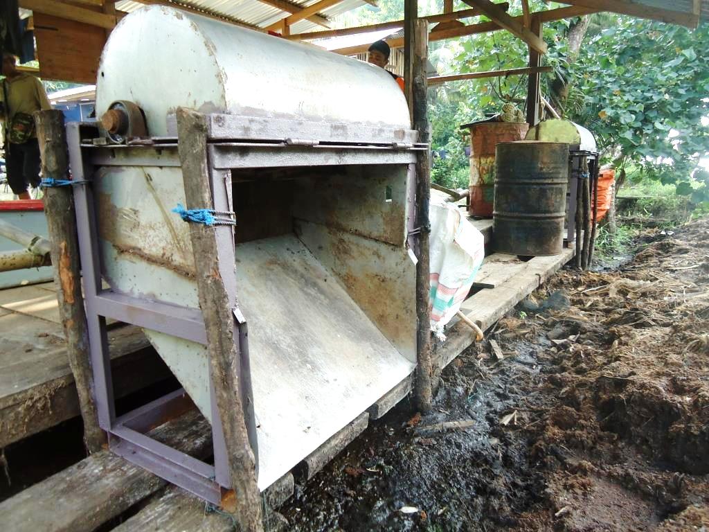 mesin penyerat abaka di Desa Esang Kabupaten Kepulauan Talaud Sulut. Foto : Themmy Doaly