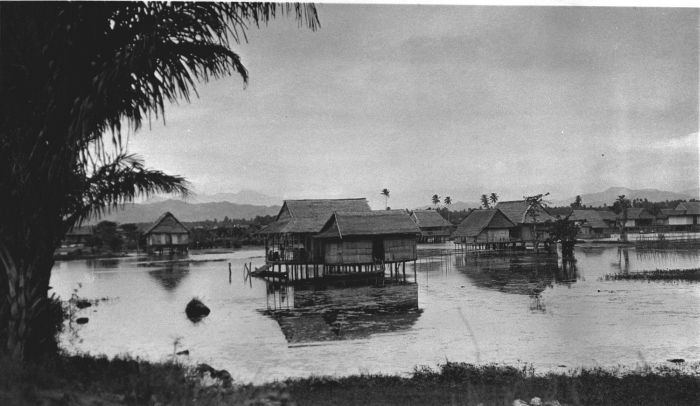 Danau Limboto di tahun 1930-an yang alami dan begitu damai. Sumber: Wikimedia/Tropen Museum
