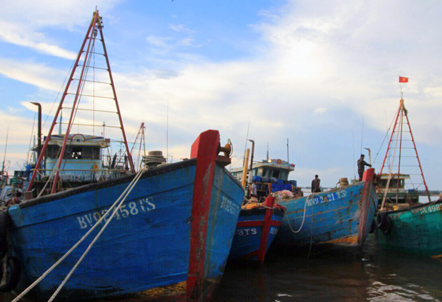 Kapal Viatnam yang ditangkap di Kalimantan Barat. Foto: Putri Hadrian