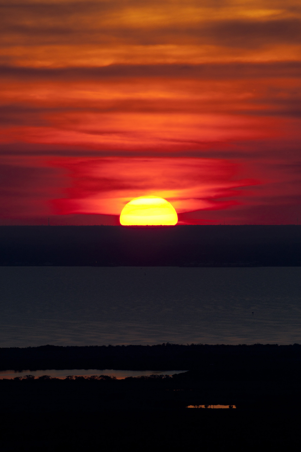 Vivid sunset. Foto: NASA