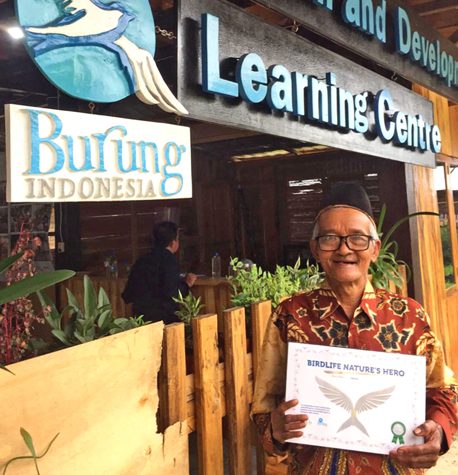 Sartam, petani dari Gorontalo yang mendapatkan penghargaan internasional | Foto: Burung Indonesia