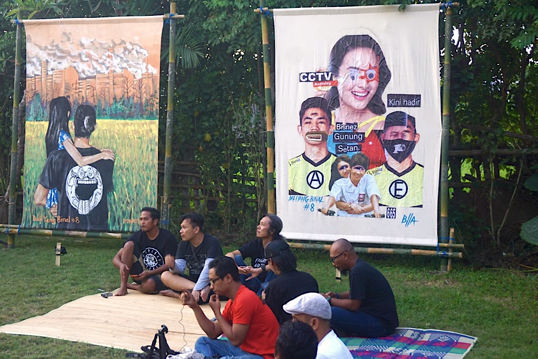 Diskusi Bali yang Binal bersama praktisi energi bersih, nelayan yang terdampak PLTU batubara, musisi, dan lainnya | Foto: Luh De Suriyani/Mongabay Indonesia