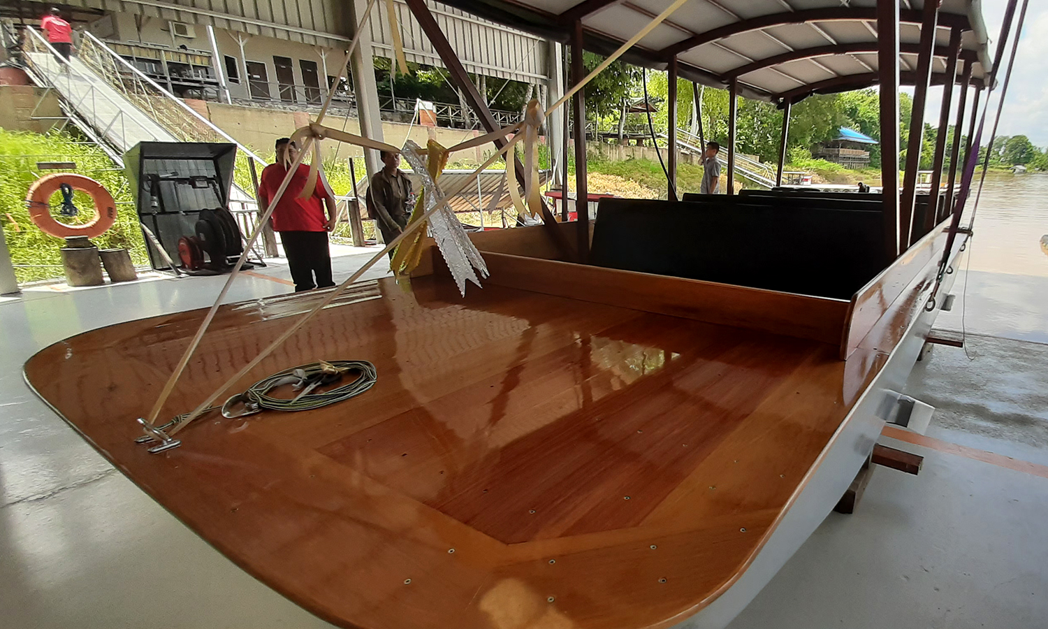 Ada Kapal Energi Surya untuk Susur Sungai Kahayan - Mongabay.co.id