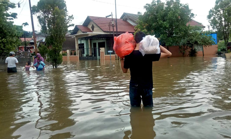 Samarinda Banjir Lagi, Agenda Tahunan?  Mongabay.co.id  Mongabay.co.id