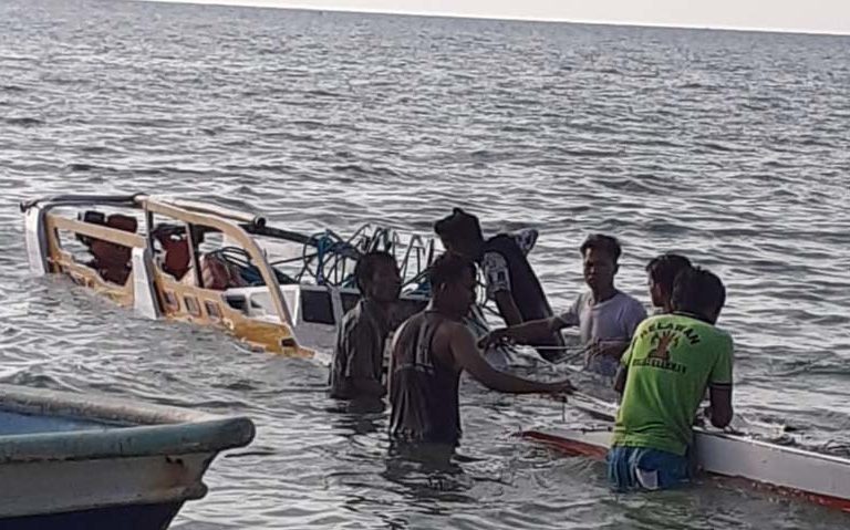 Didiuga bom ikan meledak dalam kapal hingga kapal rusak, dan satu nelayan tewas. Foto: Polsek Sapeken