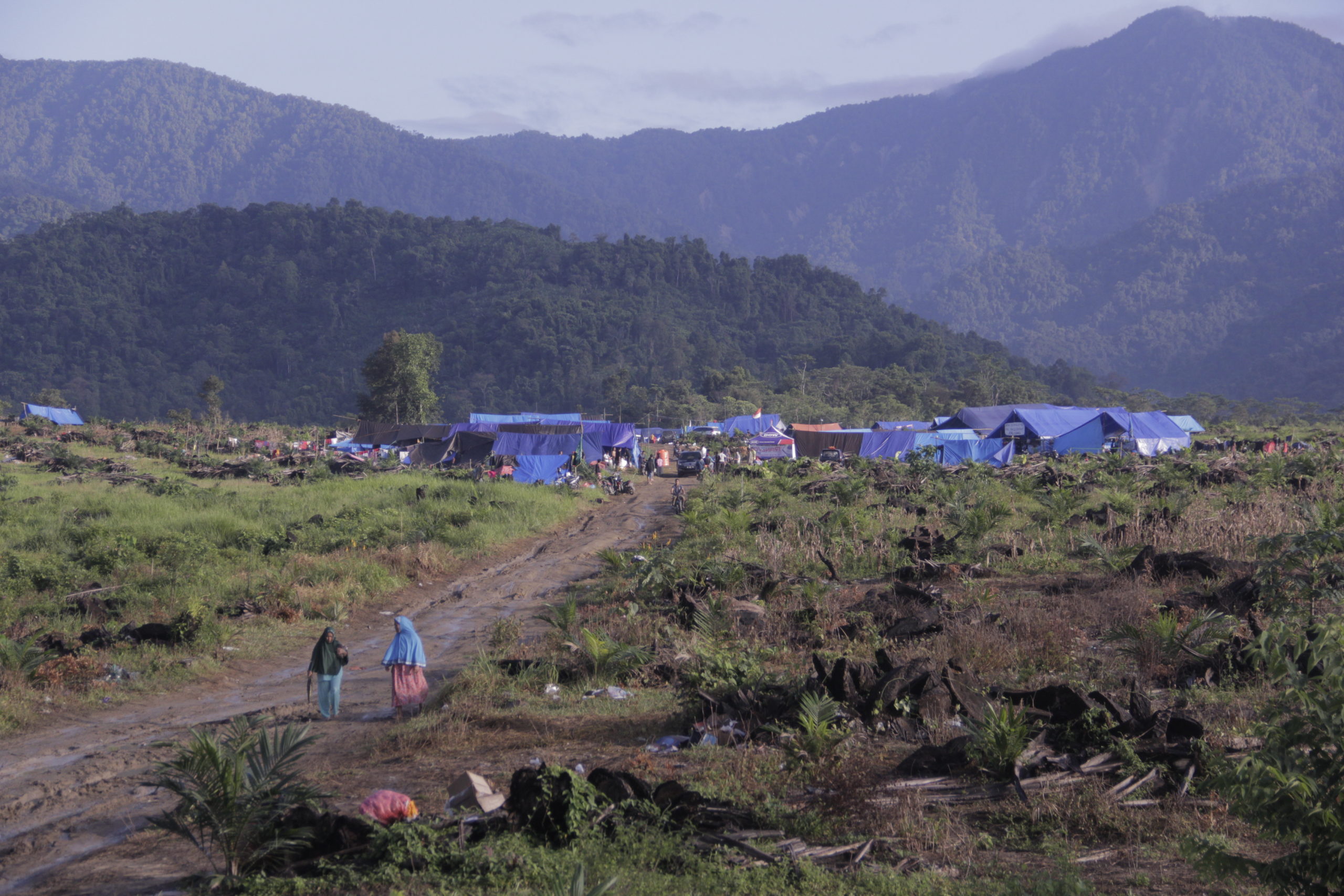 Pengungsian di Desa Meli, Kecamatan Baebunta. Foto: EKo Rusdianto/ Mongabay Indonesia