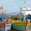 Dua dari lima kapal asing berbendera Vietnam yang ditangkap di Laut Natuna Utara dan telah dibawa di dermaga Pengawasan Sumber Daya Kelautan dan Perikanan Pontianak, Kalimantan Barat, Senin (12/4/2021). Foto : KKP