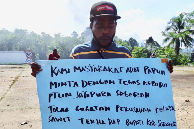 Aksi masyarakat adat dari Sorong agar lahan adat mereka kembali, Foto: Yayasan Pusaka