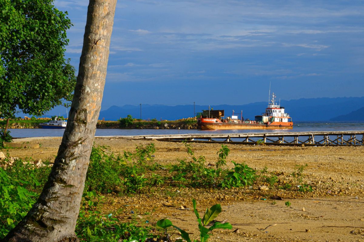 Pelabuhan khusus perusahaan nikel di Desa Roko=Roko. Foto: Eko Widianto/ Mongabay Indonesia