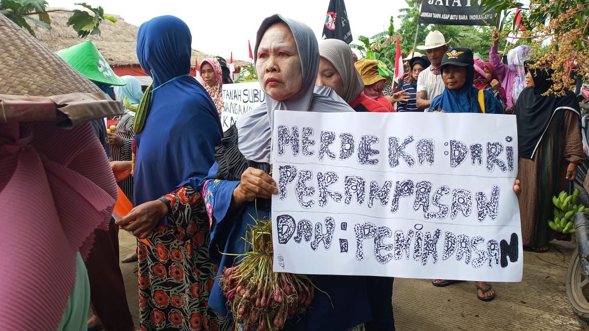 Suara warga terdampak PLTU Indramayu di HUT Kemerdekaan RI. Foto: Indra Nugraha/ Mongabay Indonesia