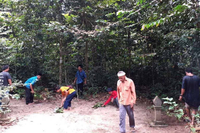 Hutan Keramat Penyabungan. Foto: Suryadi/ Mongabay Indonesia