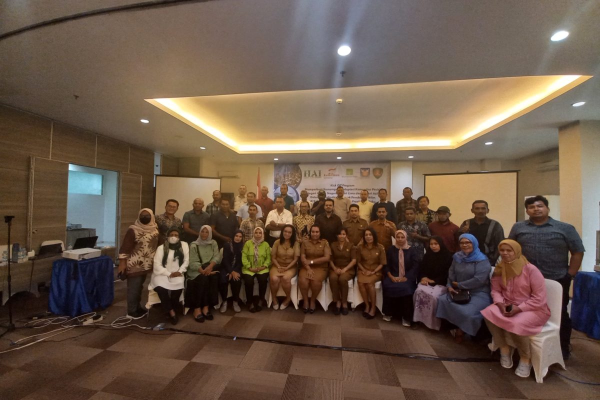 Usai diskusi Program Adaptasi Perubahan Iklm Yayasan Harmoni Alam Indonesia dan Kemitraan. Foto: Christ Belseran/ Mongabay Indonesia