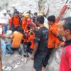Tim Pertolongan (SAR) Kelas A Padang. Ia baru saja melakukan evakuasi korban yang masih terjebak di lubang tambang di kedalaman sekitar 280 meter dari permukaan. Foto: Vinolia/ Mongabay Indonesia