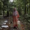 Nurhayati, usia 75 tahun warga Teluk Kabung Tengah, Padang yang kerap terkena banjir bandang. Foto: Jaka HB/ Mongabay Indonesia