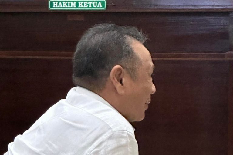 Andrias Tanudjaja, bos tambang ilegal, PT Prawira Tata Pratama (PTP) setahun penjara, denda Rp25 miliar. Foto: A. Asnawi/ Mongabay Indonesia