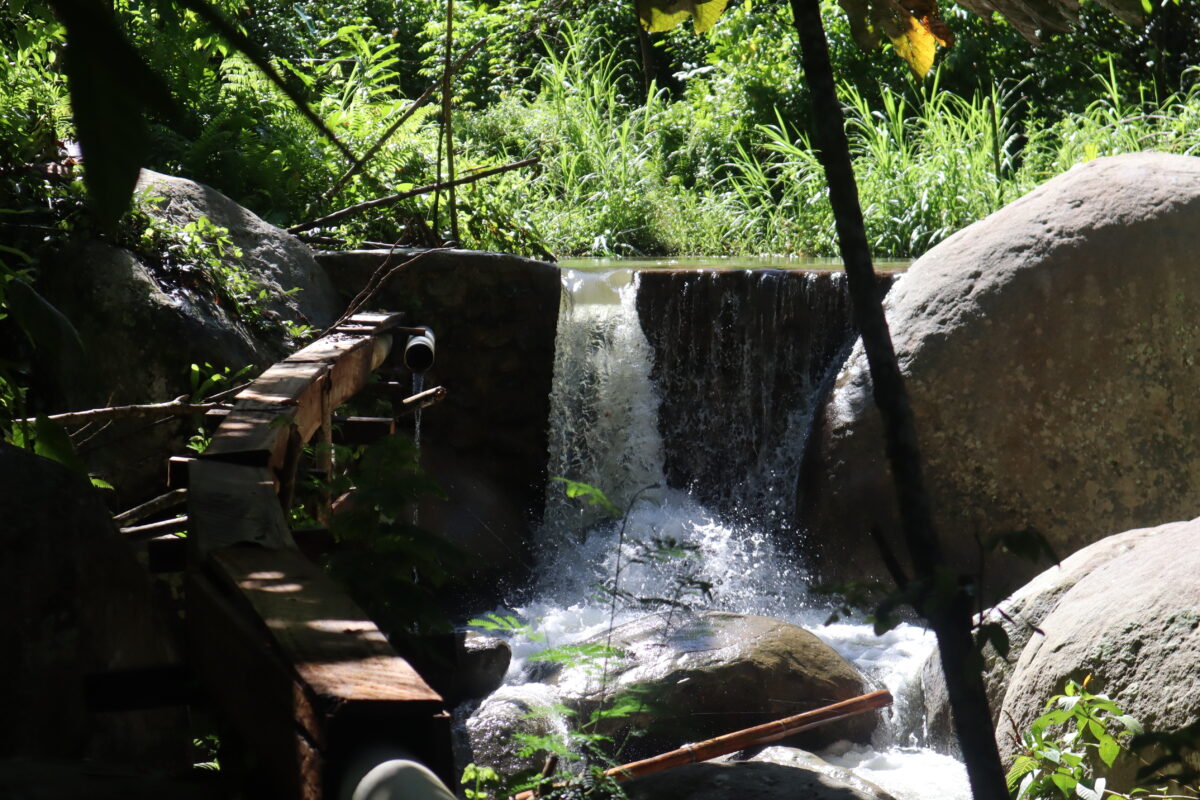 Sumber air yang dimanfaatkan jadi energi di Desa Moa, Kecamatan Kulawi Selatan, Kabupaten Sigi, Sulawesi Tengah. Foto: Sarjan Lahay/ Mongabay Indonesia