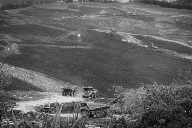 1-Utama-Tambang batubara milik PT Singlurus Pratama di Kelurahan Margomulyo, Kutai Kartanegara. Foto_ Muhibar Sobary Ardan